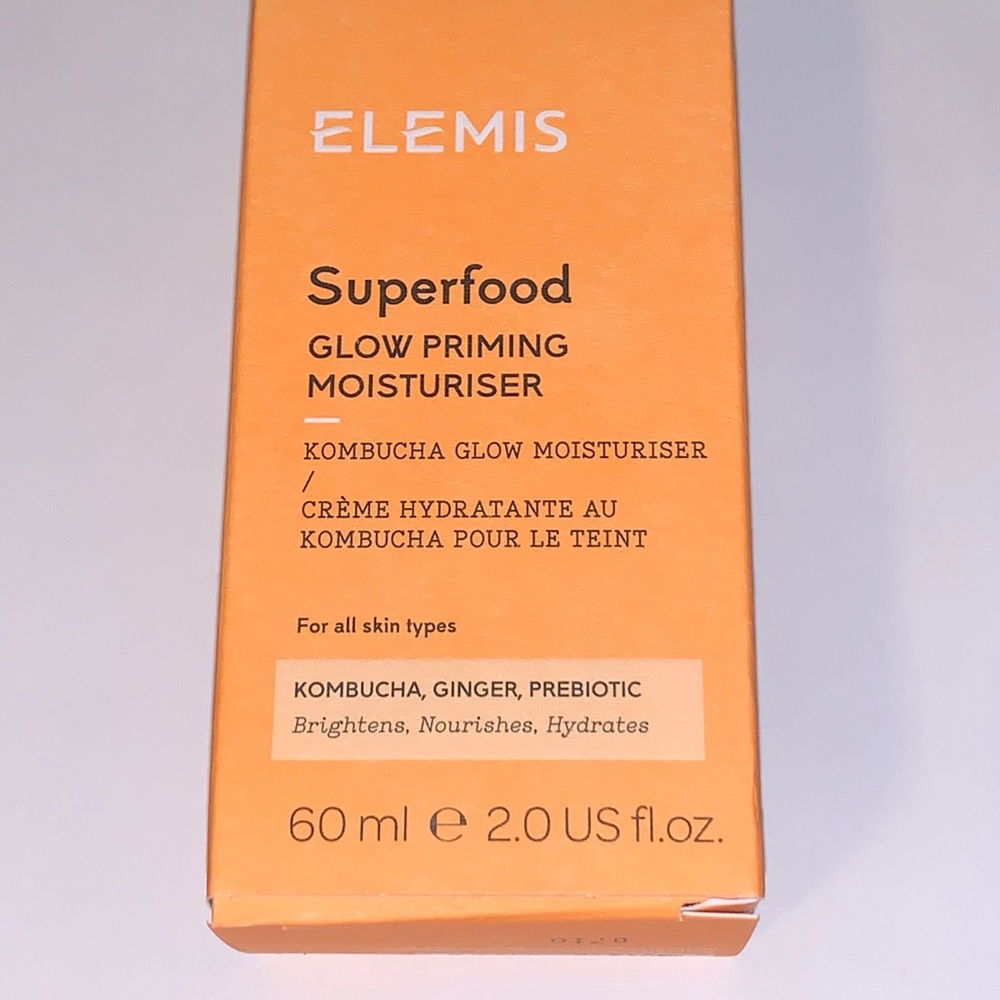 Elmis - superfood glow primer moisturizer